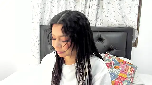 Nathy Pelaez online show from 06-09-26, 03:40