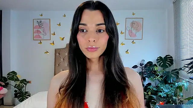 Snapshot of bella_grego chatting on 06-21-26, 05:37 bella grego online show from 06-21-26, 05:37