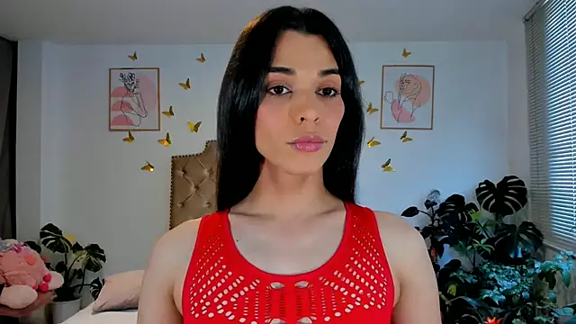 Snapshot of bella_grego chatting on 06-23-26, 07:01 bella grego online show from 06-23-26, 07:01