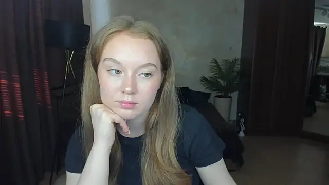 ValeriSunny online show from 05-21-26, 02:57