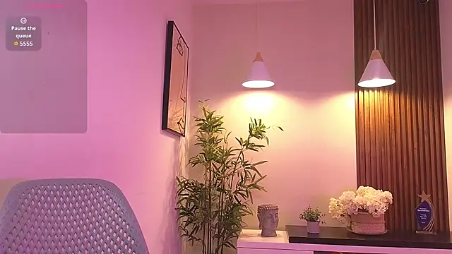 Snapshot of Cherry_Vixen_ chatting on 05-15-26, 01:29 Cherry Vixen online show from 05-15-26, 01:29