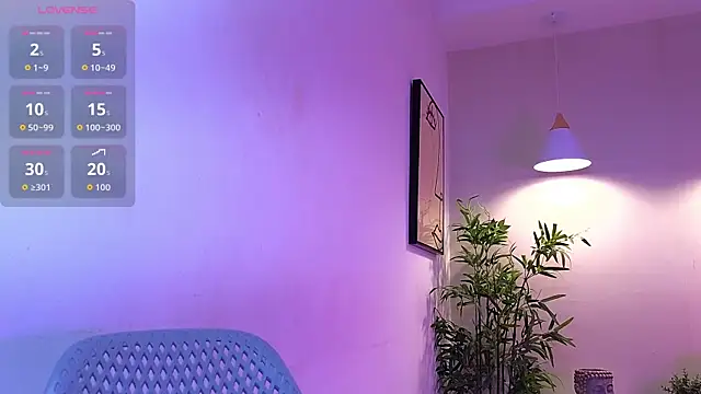 Snapshot of Cherry_Vixen_ chatting on 05-24-26, 11:15 Cherry Vixen online show from 05-24-26, 11:15