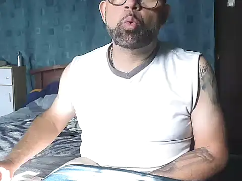 Snapshot of CarlossexVen chatting on 07-08-26, 12:42 CarlossexVen online show from 07-08-26, 12:42