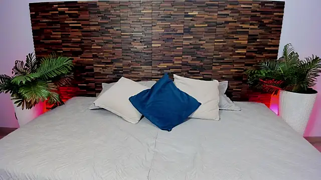Snapshot of valkiriia__ chatting on 06-03-26, 05:43 valkiriia online show from 06-03-26, 05:43