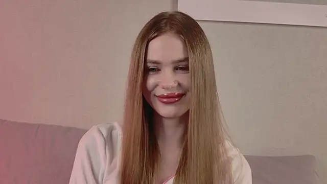 Snapshot of AnayaLowe chatting on 05-31-26, 11:06 AnayaLowe online show from 05-31-26, 11:06