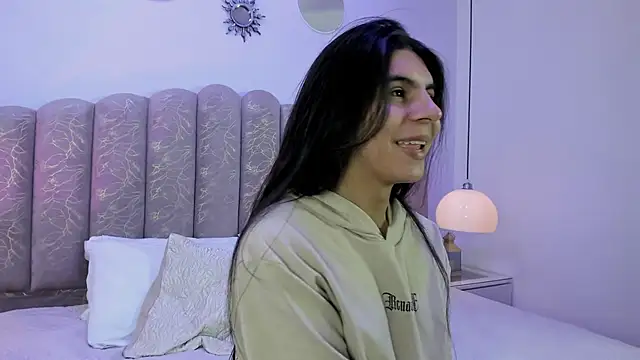 Channel sofia online show from 07-18-26, 10:24