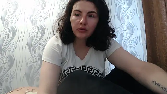 AlinaxJames online show from 06-19-26, 08:07