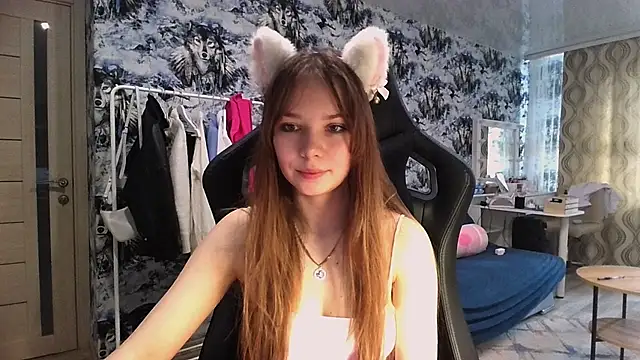 Snapshot of Princess_Mira chatting on 07-23-26, 10:24 Princess Mira online show from 07-23-26, 10:24