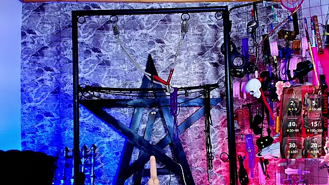 Merciless Queen bdsm online show from 04-25-26, 01:25