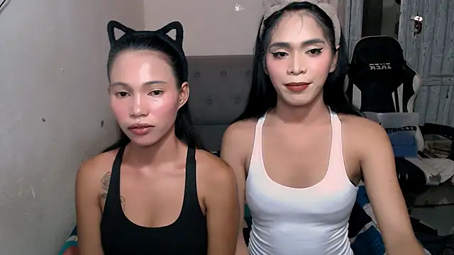 Dinosaur Cock online show from 04-18-26, 06:34