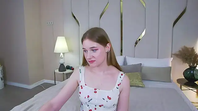 EmmiliRosse online show from 05-20-26, 10:27