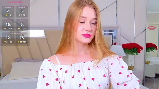 EmmiliRosse online show from 06-18-26, 05:06