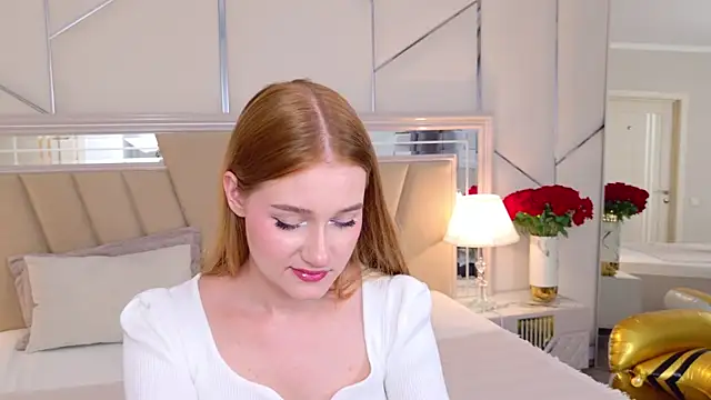 EmmiliRosse online show from 07-14-26, 05:29