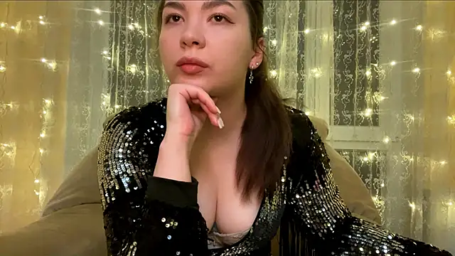 Snapshot of MistiPitzen chatting on 05-21-26, 10:06 MistiPitzen online show from 05-21-26, 10:06