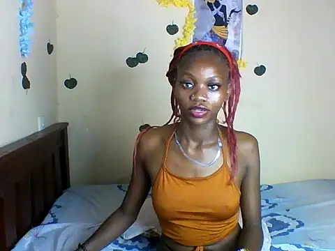 Snapshot of LunaNior chatting on 06-05-26, 06:52 LunaNior online show from 06-05-26, 06:52