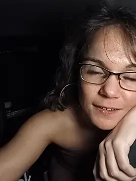 BaileyMFox online show from 05-19-26, 01:56