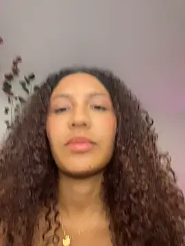Snapshot of Daphnne_Curly chatting on 07-03-26, 04:41 Daphnne Curly online show from 07-03-26, 04:41