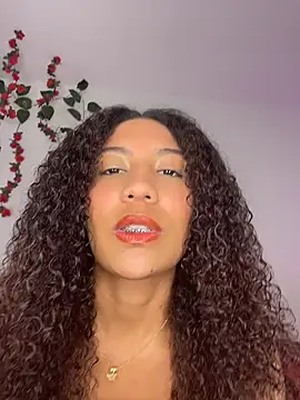 Snapshot of Daphnne_Curly chatting on 07-05-26, 03:34 Daphnne Curly online show from 07-05-26, 03:34