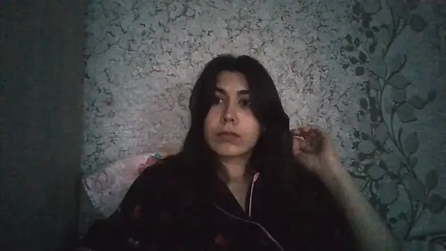AliceDiamond5432 online show from 05-02-26, 05:18