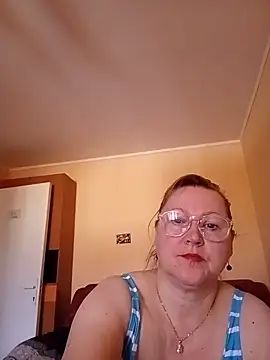 I amVeronicle online show from 06-10-26, 05:18