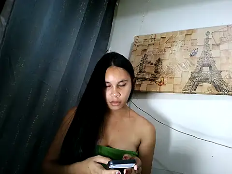 Snapshot of Angelalove25 chatting on 05-15-26, 04:14 Angelalove25 online show from 05-15-26, 04:14