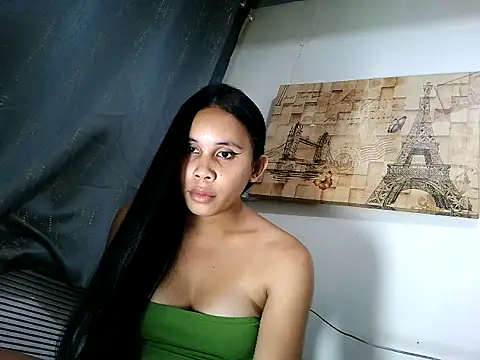 Snapshot of Angelalove25 chatting on 05-18-26, 12:55 Angelalove25 online show from 05-18-26, 12:55