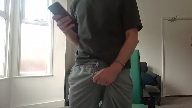 frenchbdmaninlondon online show from 06-02-26, 12:29