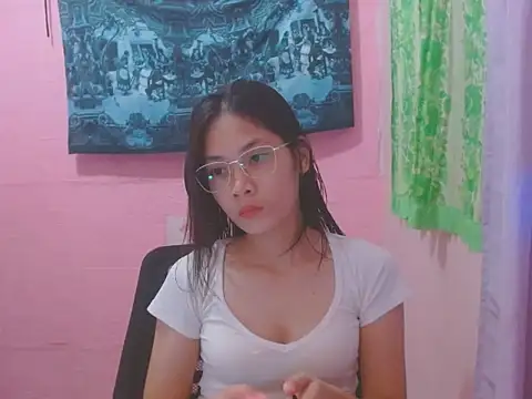 Sweetsexylady19 online show from 05-31-26, 04:09