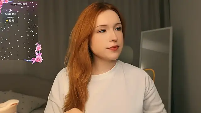 Snapshot of flaremoon chatting on 05-19-26, 01:06 flaremoon online show from 05-19-26, 01:06