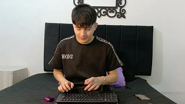 LunayDream online show from 07-25-26, 12:58