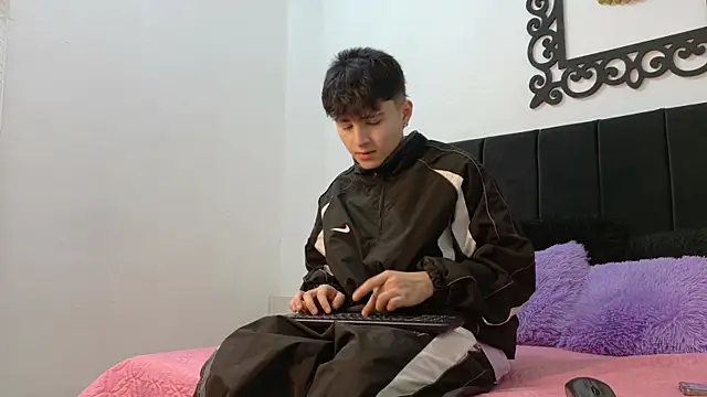 LunayDream online show from 07-27-26, 11:50
