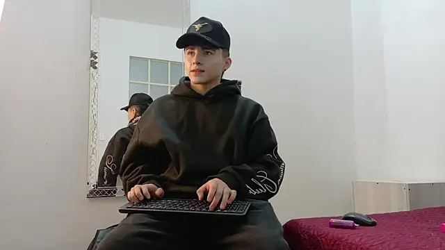 LunayDream online show from 07-30-26, 11:31