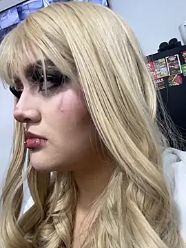 Snapshot of lya_nekko_ chatting on 05-30-26, 03:58 lya nekko online show from 05-30-26, 03:58