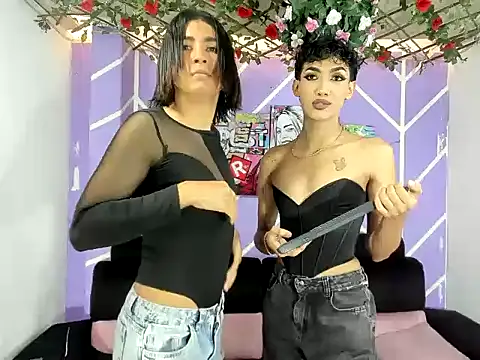 Snapshot of DAHNE_HOT_ chatting on 04-27-26, 12:58 DAHNE HOT online show from 04-27-26, 12:58