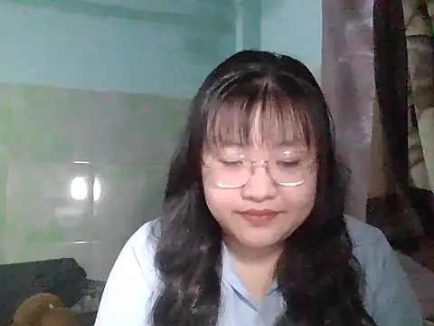 Minot01 online show from 04-22-26, 03:02