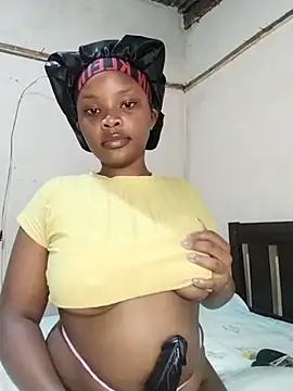 Snapshot of thicknuun chatting on 07-19-26, 06:39 thicknuun online show from 07-19-26, 06:39