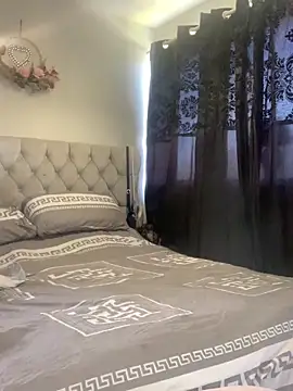 MissNYXuk online show from 04-22-26, 12:50