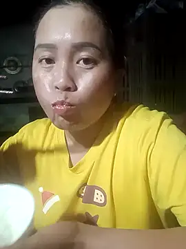 Snapshot of phuongtrinh1 chatting on 05-08-26, 12:43 phuongtrinh1 online show from 05-08-26, 12:43