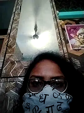 Brownpusi online show from 04-23-26, 08:35