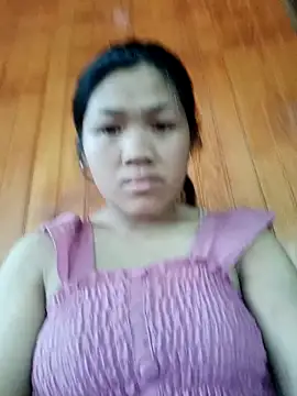 Snapshot of velira- chatting on 04-22-26, 03:09 velira- online show from 04-22-26, 03:09