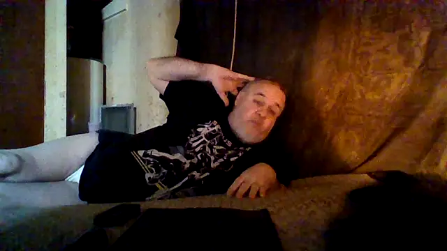 Snapshot of Nightshade1195 chatting on 05-28-26, 06:05 Nightshade1195 online show from 05-28-26, 06:05