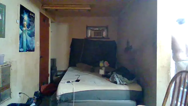 Snapshot of Nightshade1195 chatting on 07-10-26, 08:11 Nightshade1195 online show from 07-10-26, 08:11