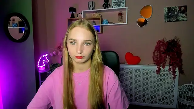 Snapshot of ollivia_dream chatting on 05-11-26, 05:57 ollivia dream online show from 05-11-26, 05:57
