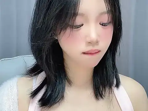 TwinXXyan online show from 04-21-26, 02:51