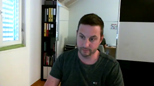 FeelFree88-ZH online show from 04-22-26, 05:03