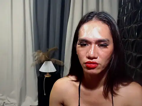 Queen Haliyah online show from 05-16-26, 12:51