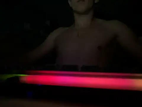 Elnene250 online show from 04-21-26, 08:55