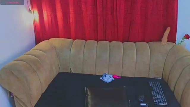josethariaz25 online show from 06-10-26, 11:35