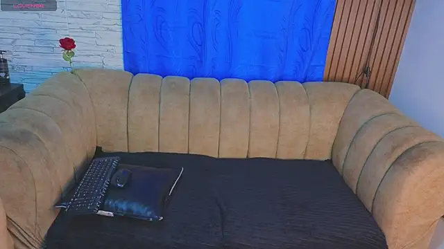 josethariaz25 online show from 06-17-26, 11:12