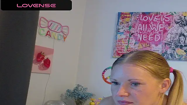 xlilianaxx online show from 08-10-26, 06:17